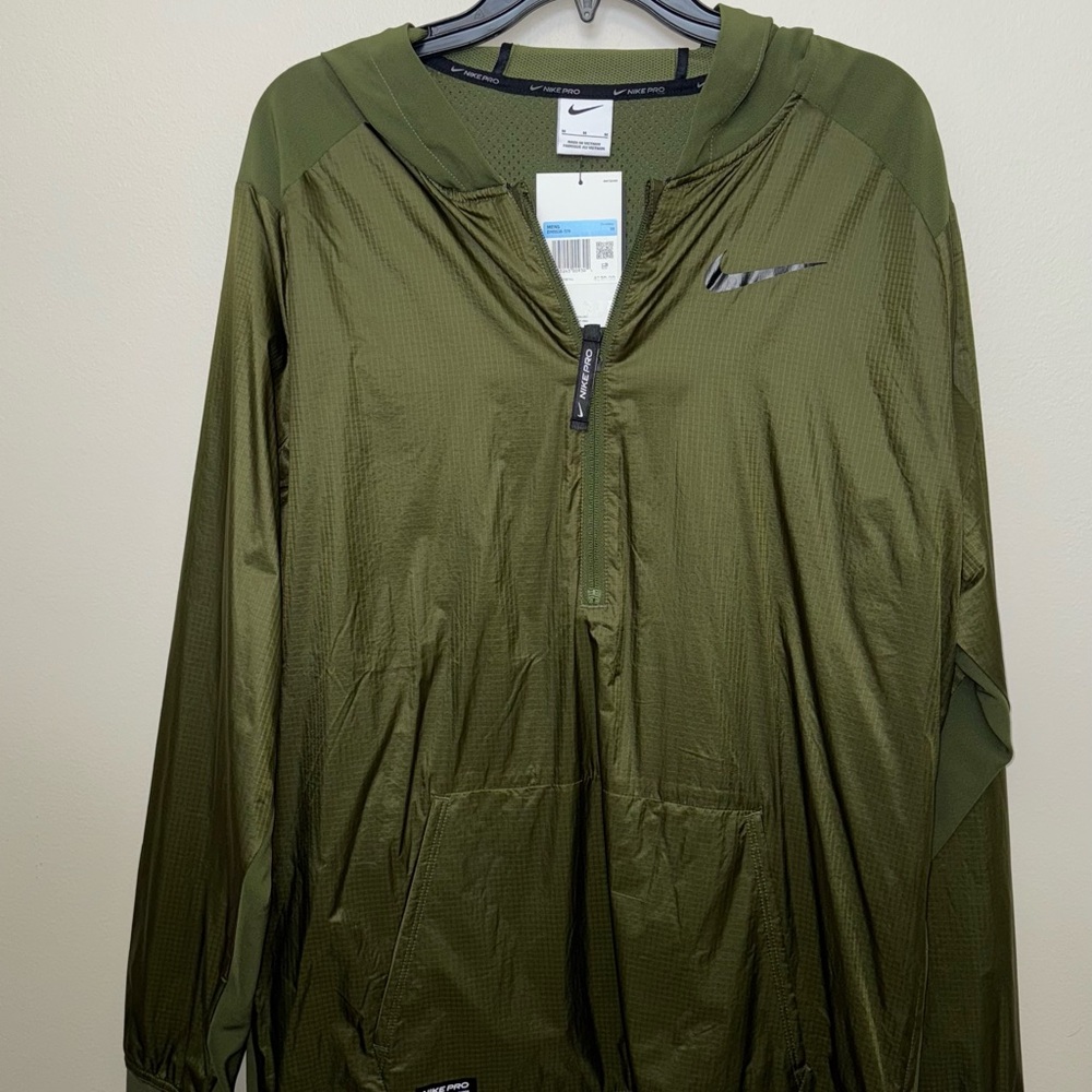 NEW Nike Green Jacket/ Windrunner